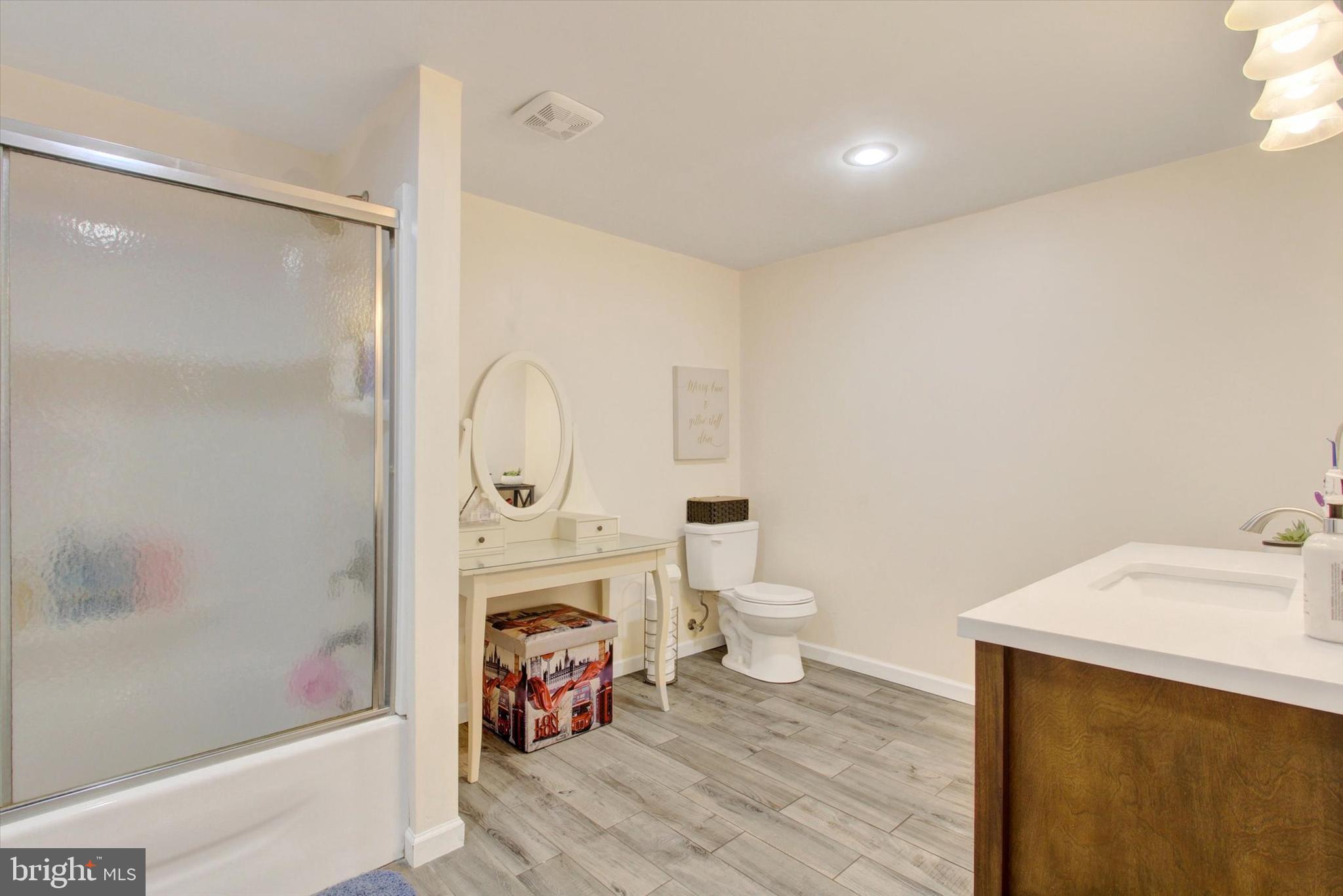 WAYNE HEIGHTS - Residential