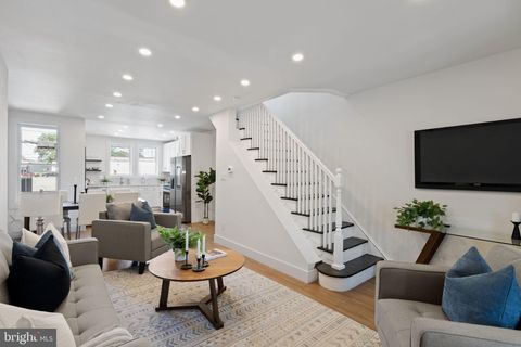 Townhouse For Sale - 5918 Colgate Street<br/> PHILADELPHIA, PA 19120