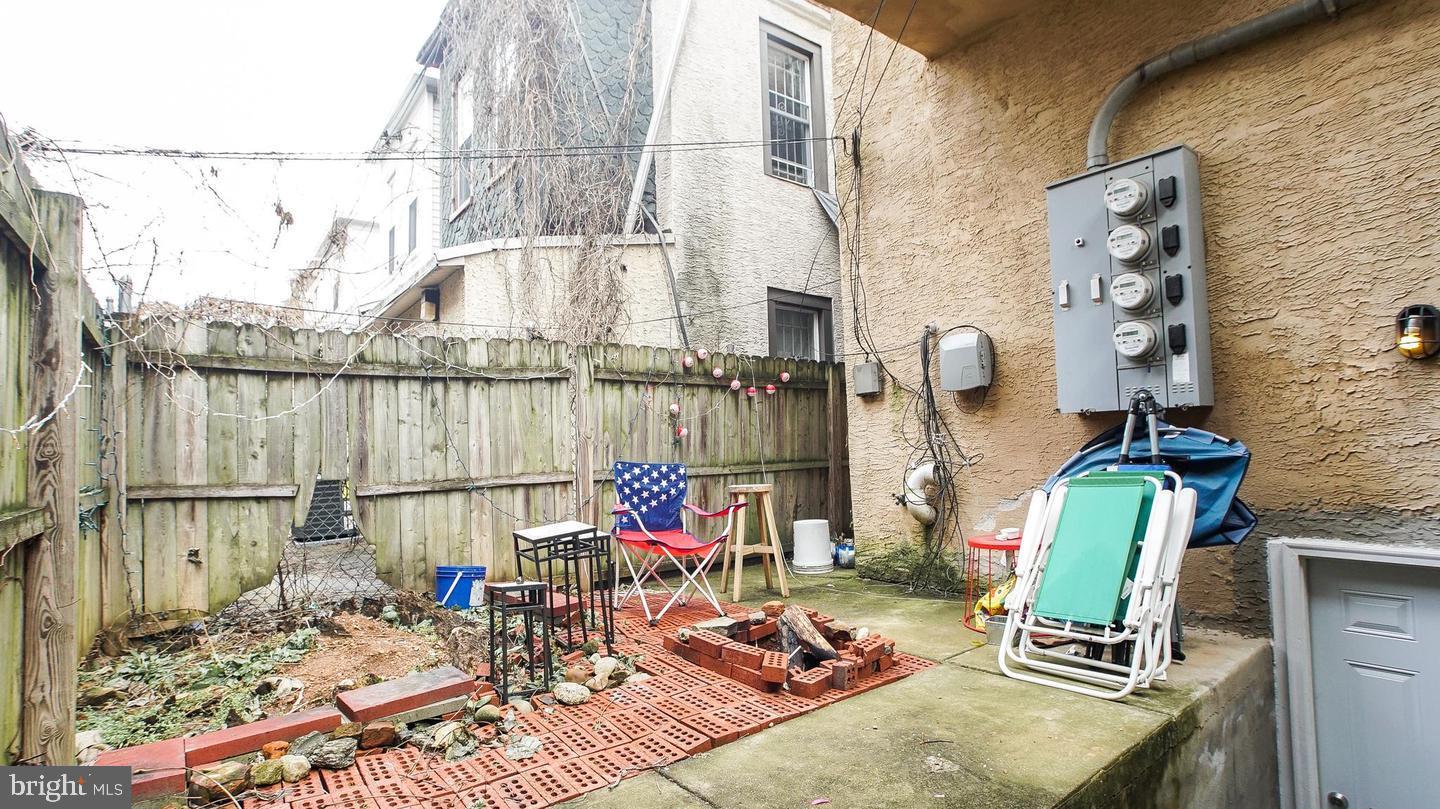 TEMPLE UNIVERSITY - Residential Lease