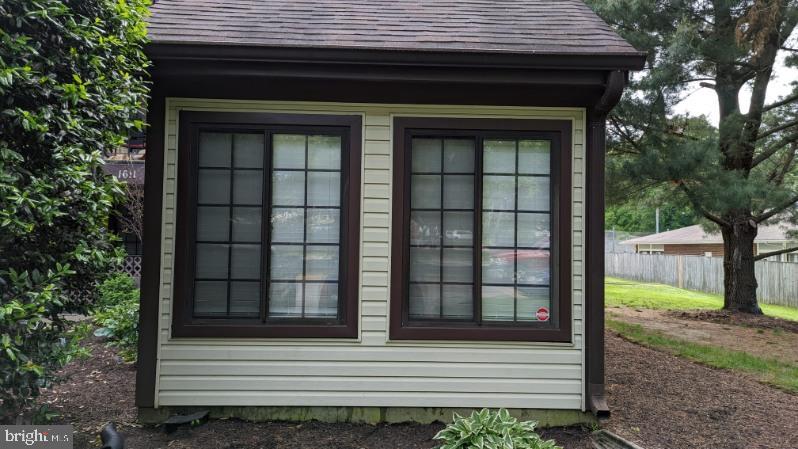 THE TIERS OF WALDEN - Residential Lease