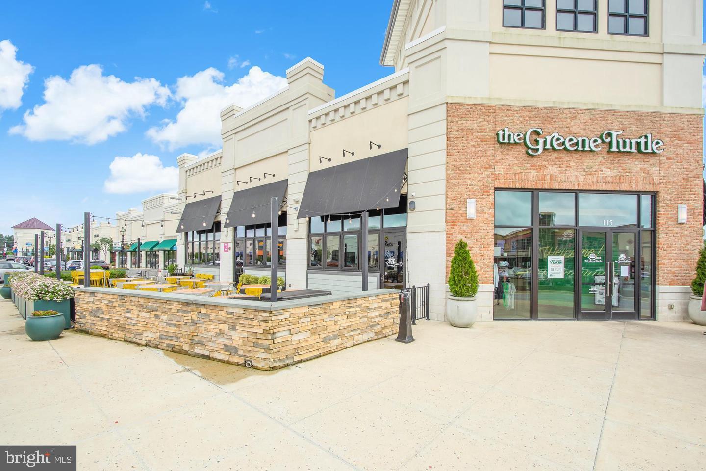 THE TIERS OF WALDEN - Residential Lease