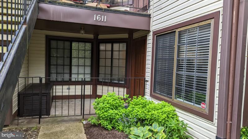 THE TIERS OF WALDEN - Residential Lease