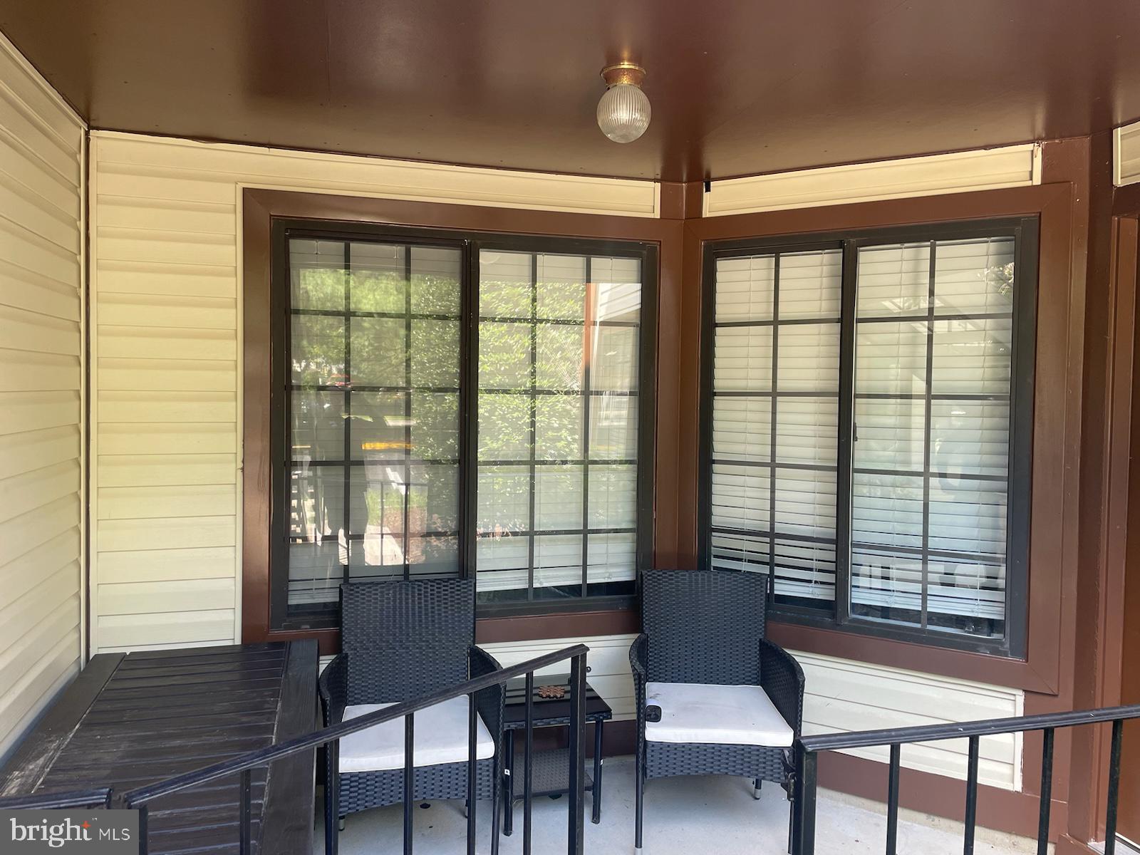 THE TIERS OF WALDEN - Residential Lease