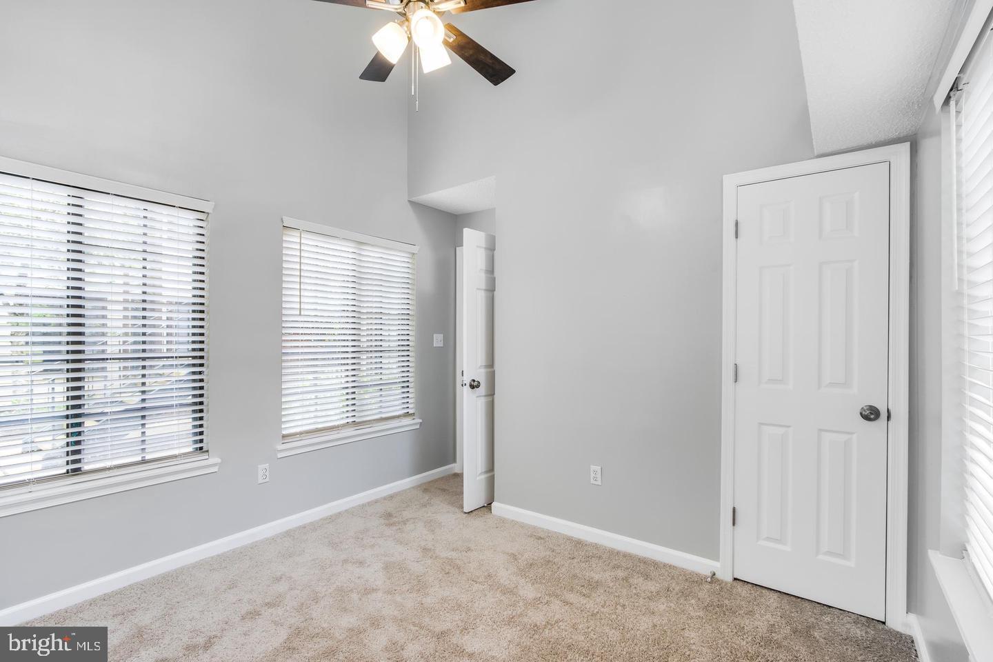 THE TIERS OF WALDEN - Residential Lease