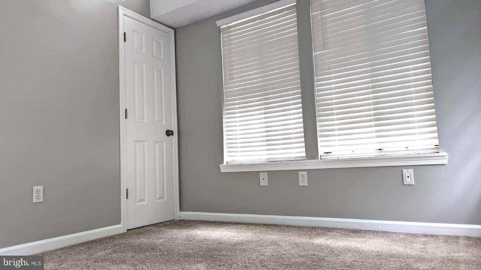 THE TIERS OF WALDEN - Residential Lease