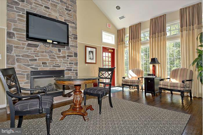 OSPREY LANDING - Residential Lease