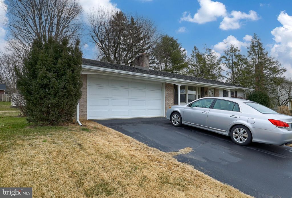 Photo of 2149 BROCKTON RD, LANCASTER, PA 17601 (MLS # PALA2030714)