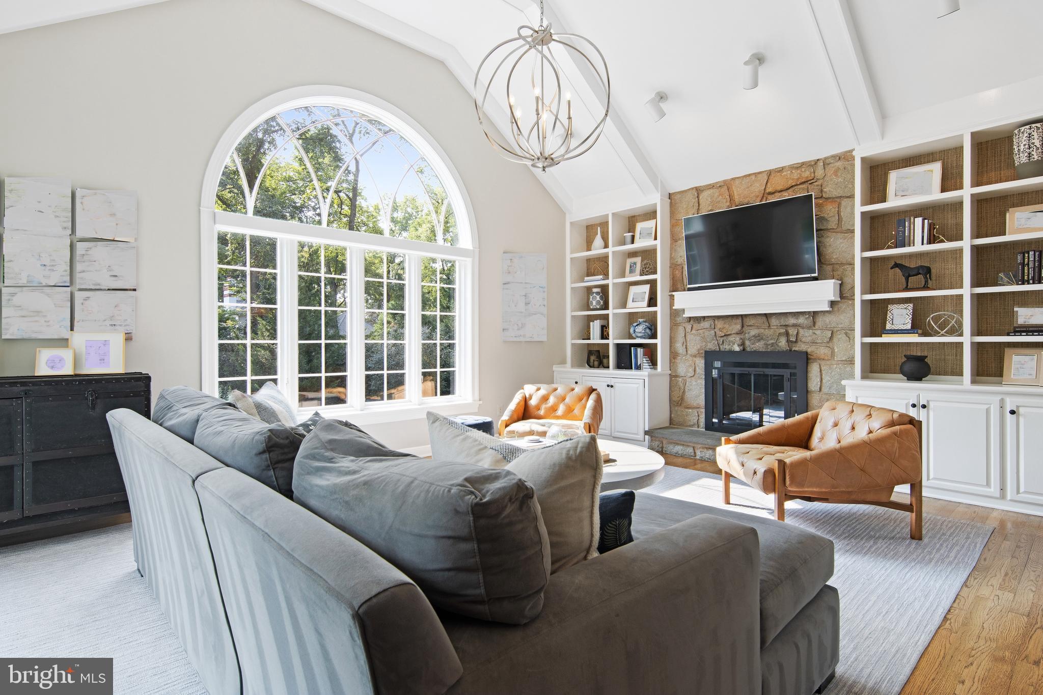 RAVENSCLIFF - Residential