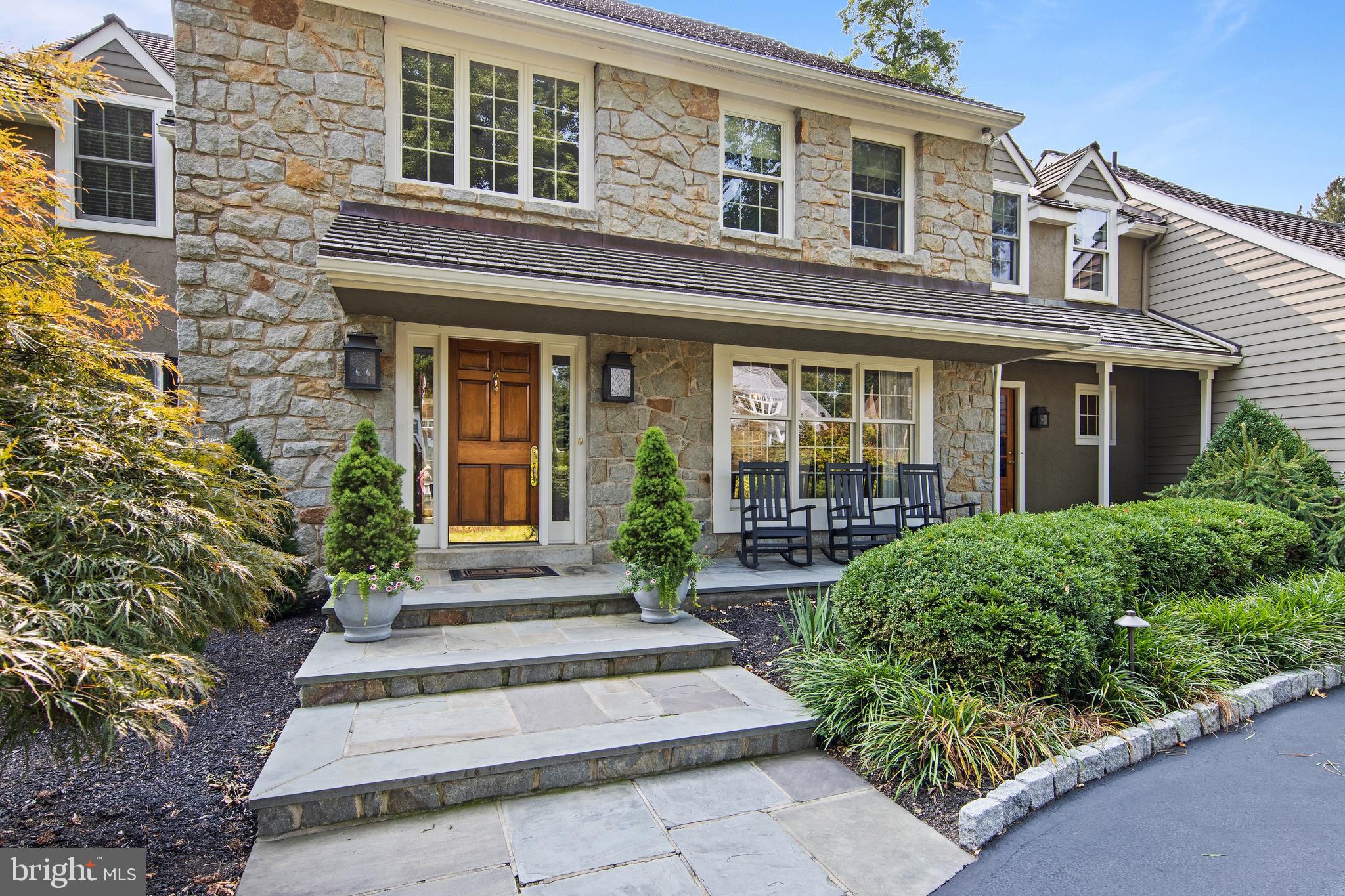 RAVENSCLIFF - Residential