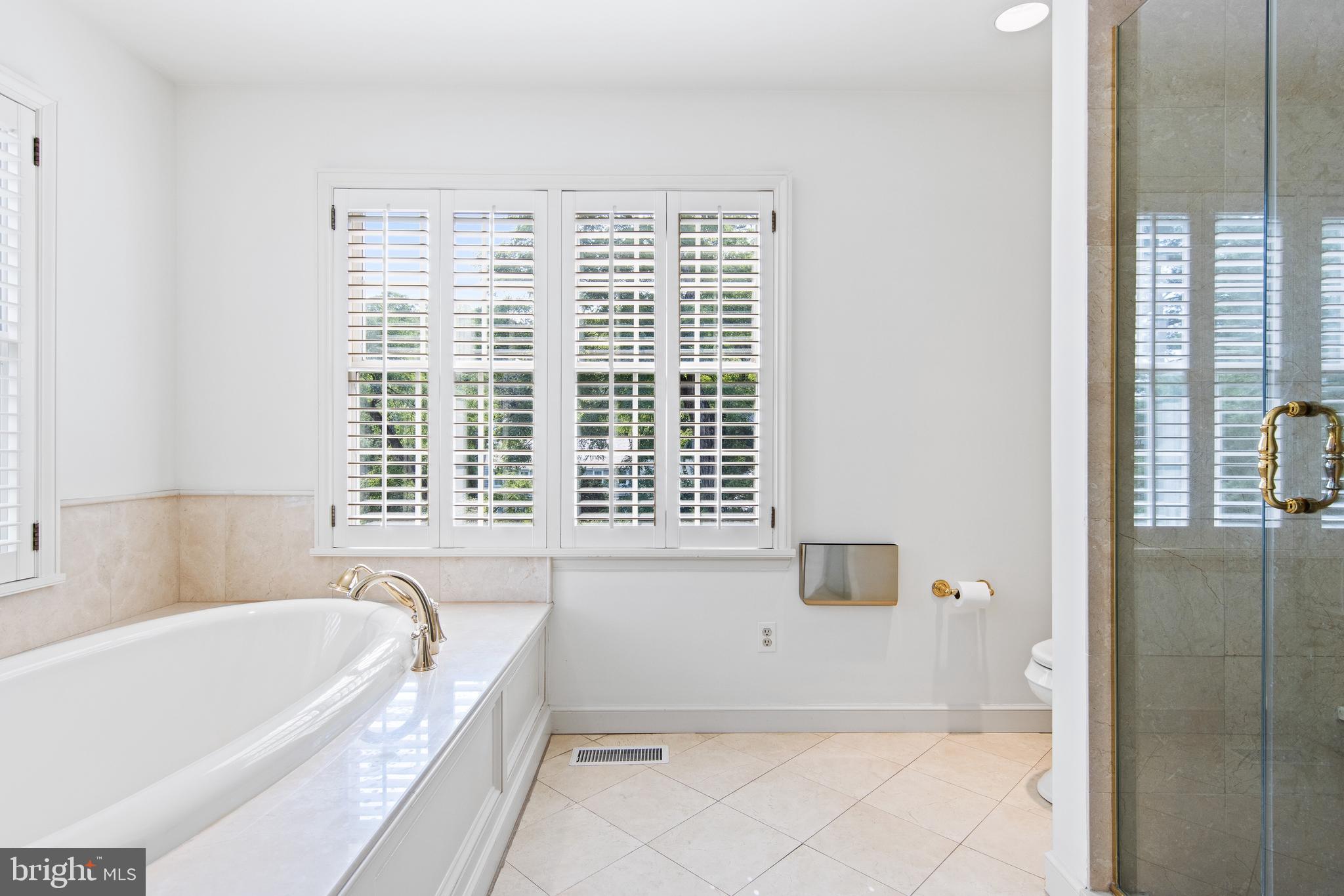 RAVENSCLIFF - Residential