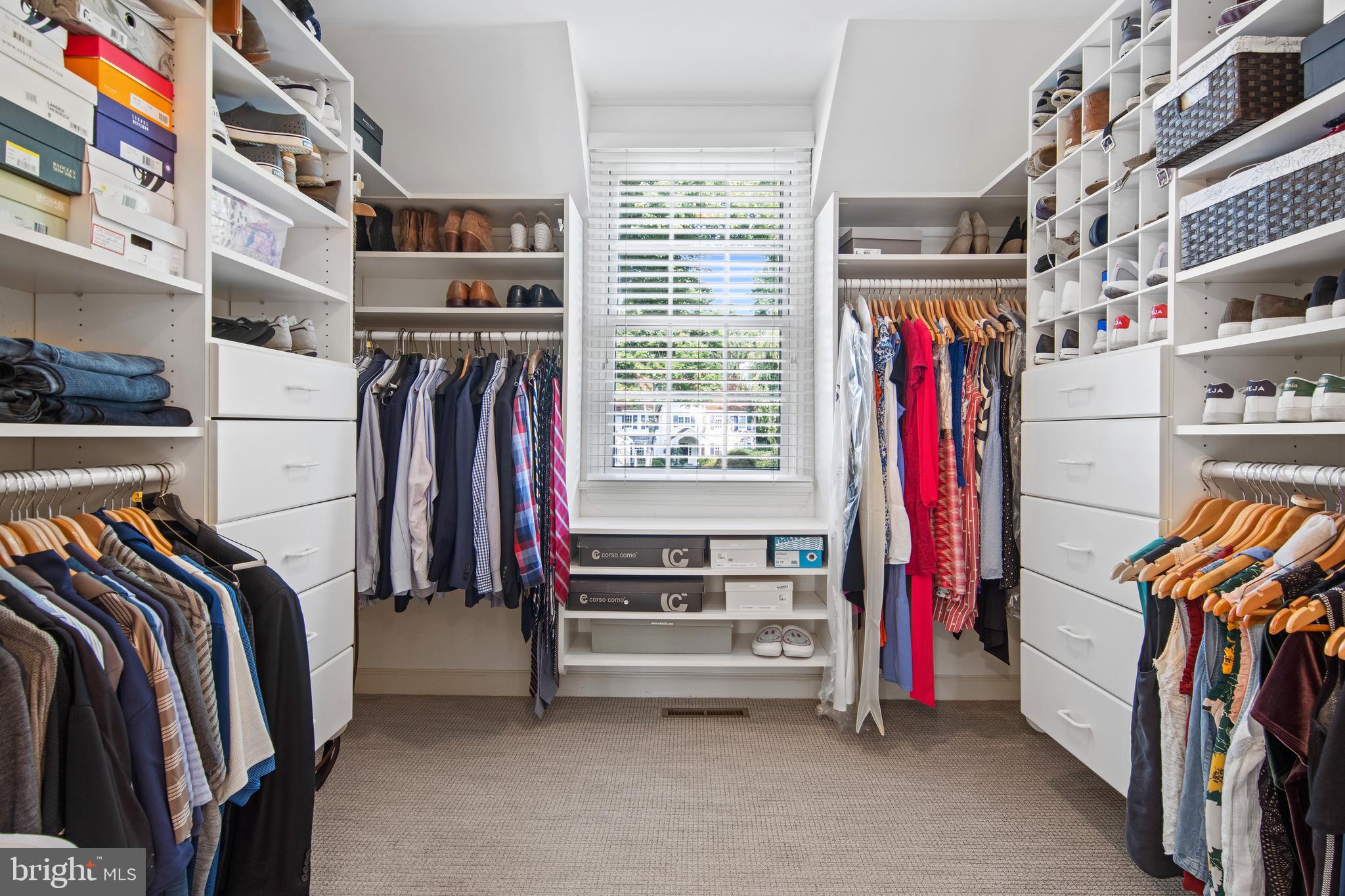 RAVENSCLIFF - Residential