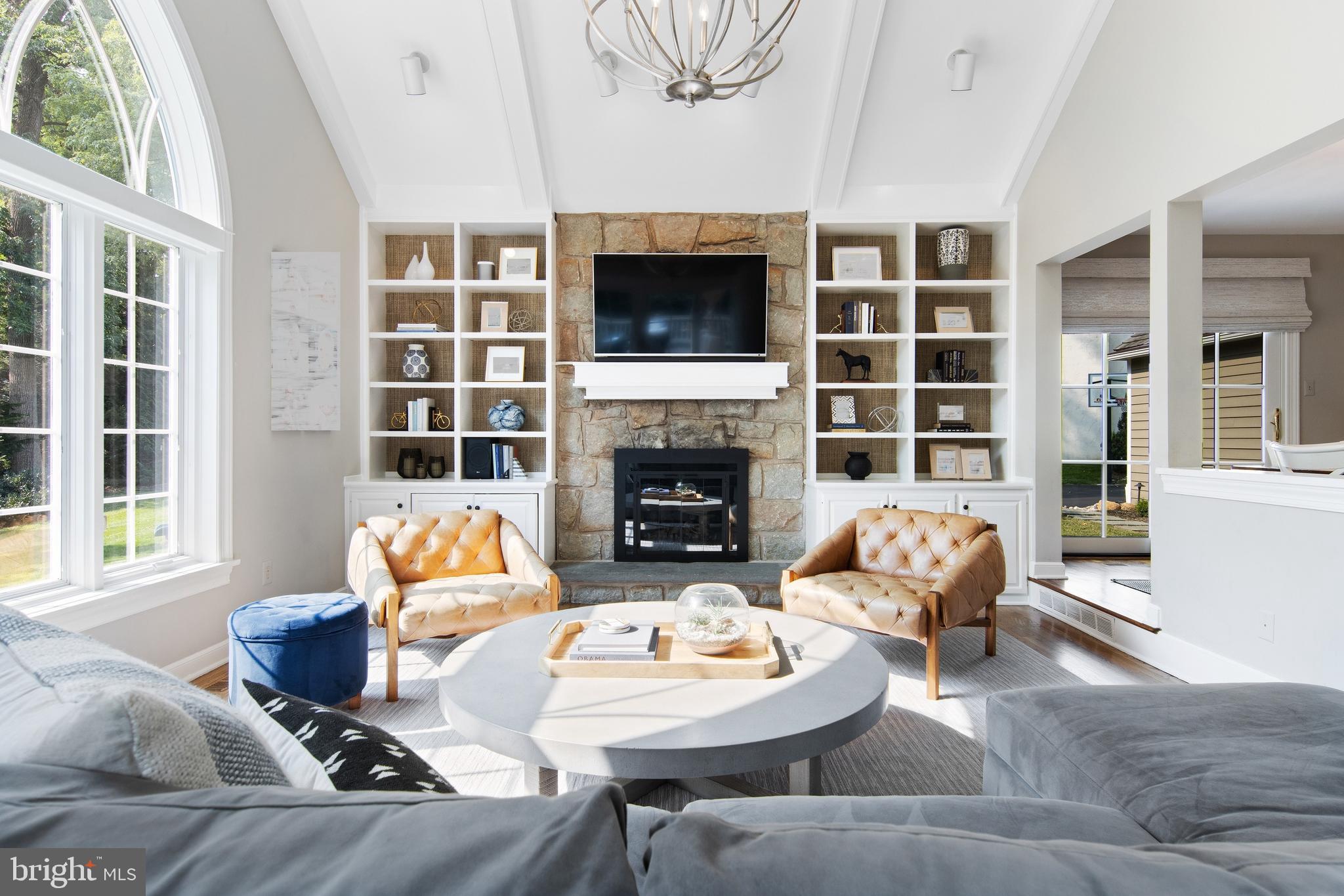 RAVENSCLIFF - Residential