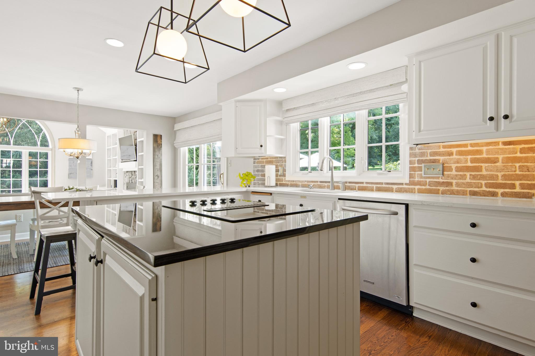 RAVENSCLIFF - Residential