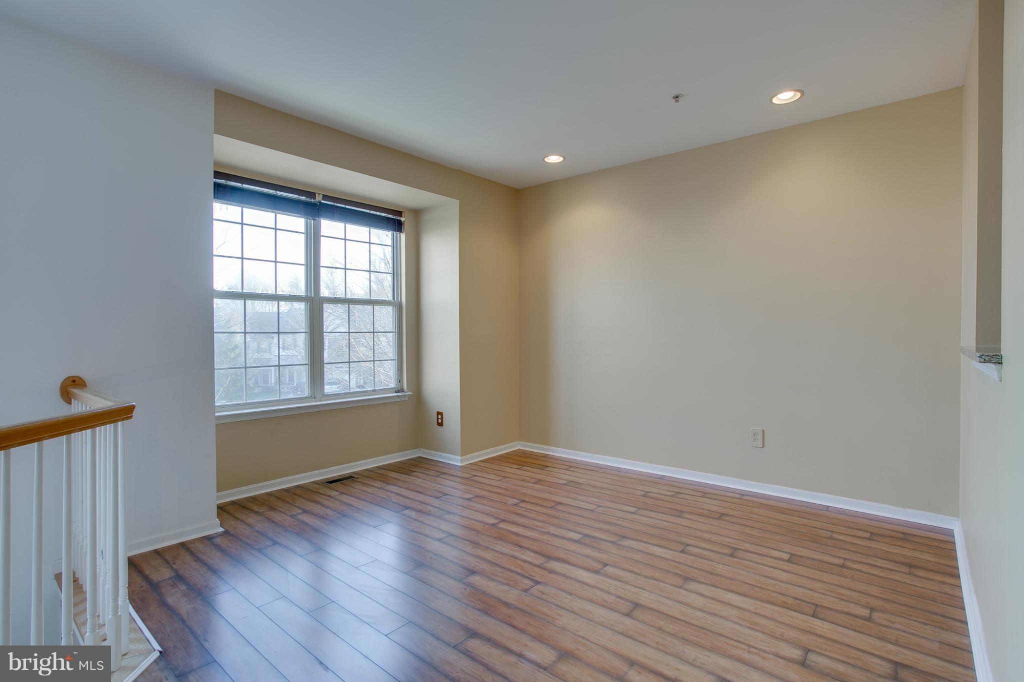 RIVER HILL - Residential Lease