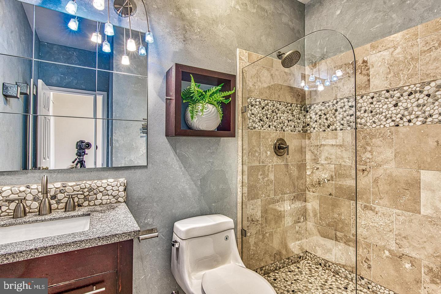 MCNAIR FARMS LAND BAY 2 - Residential Lease