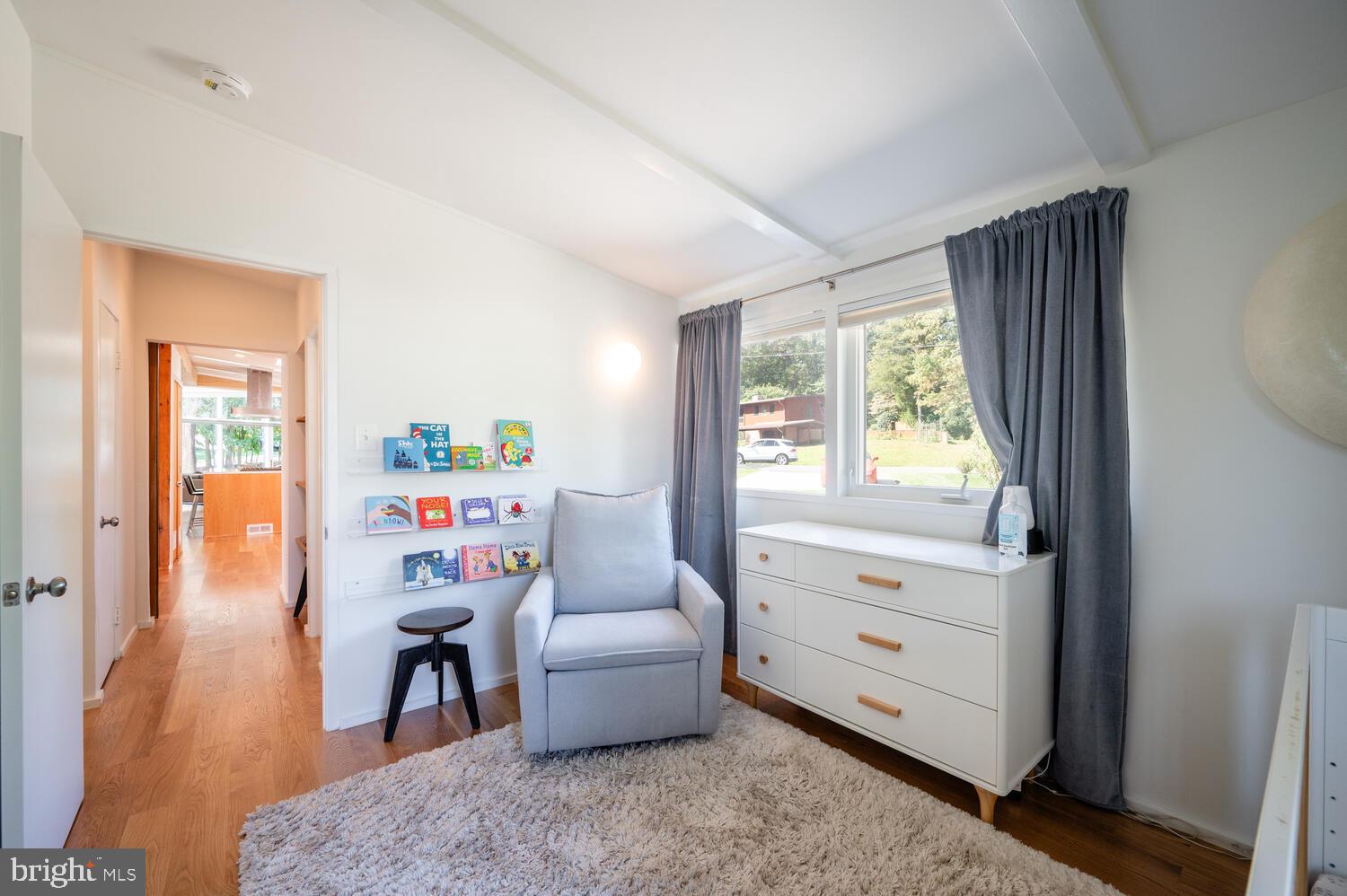 PINE SPRING - Residential