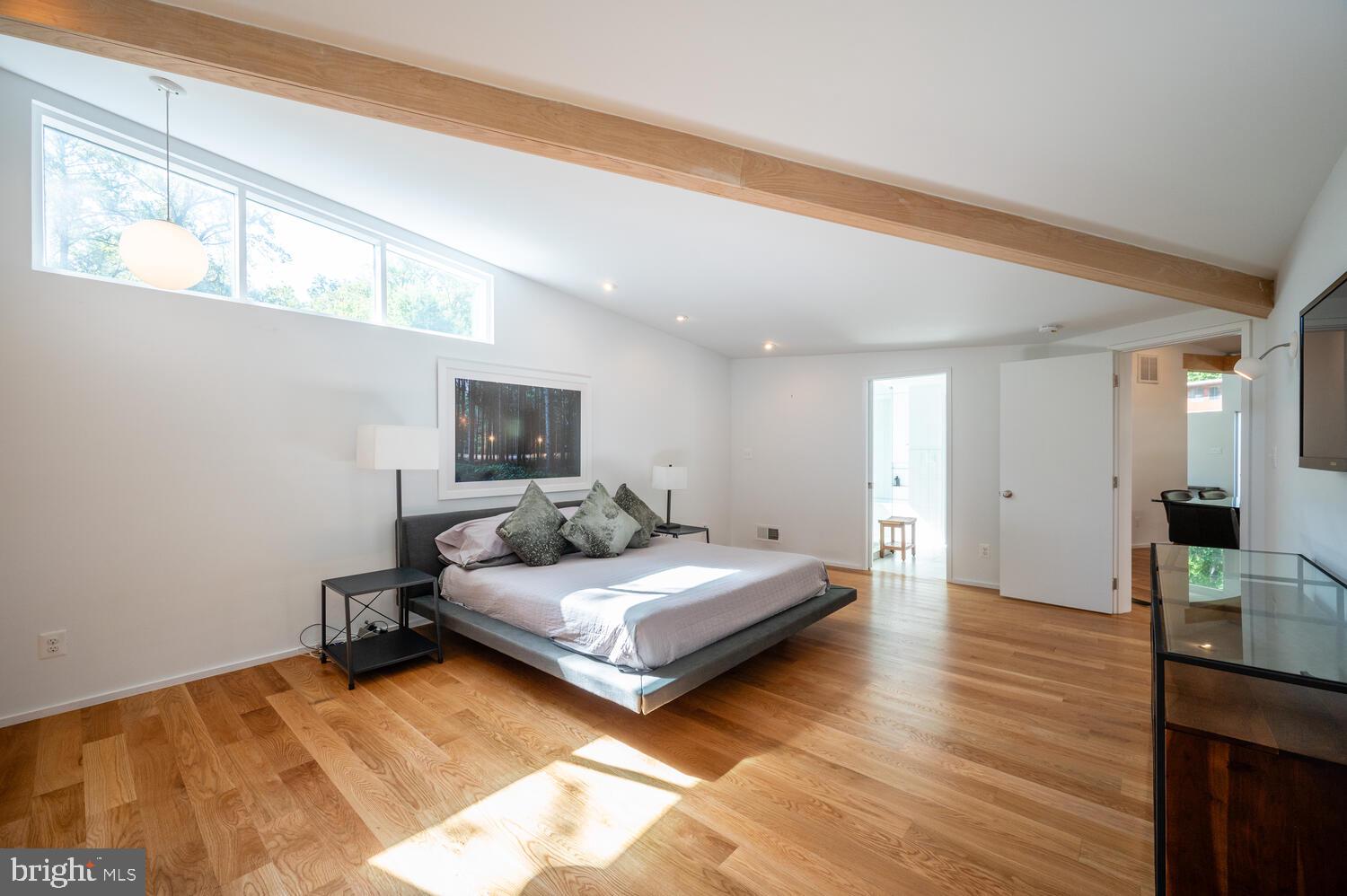 PINE SPRING - Residential