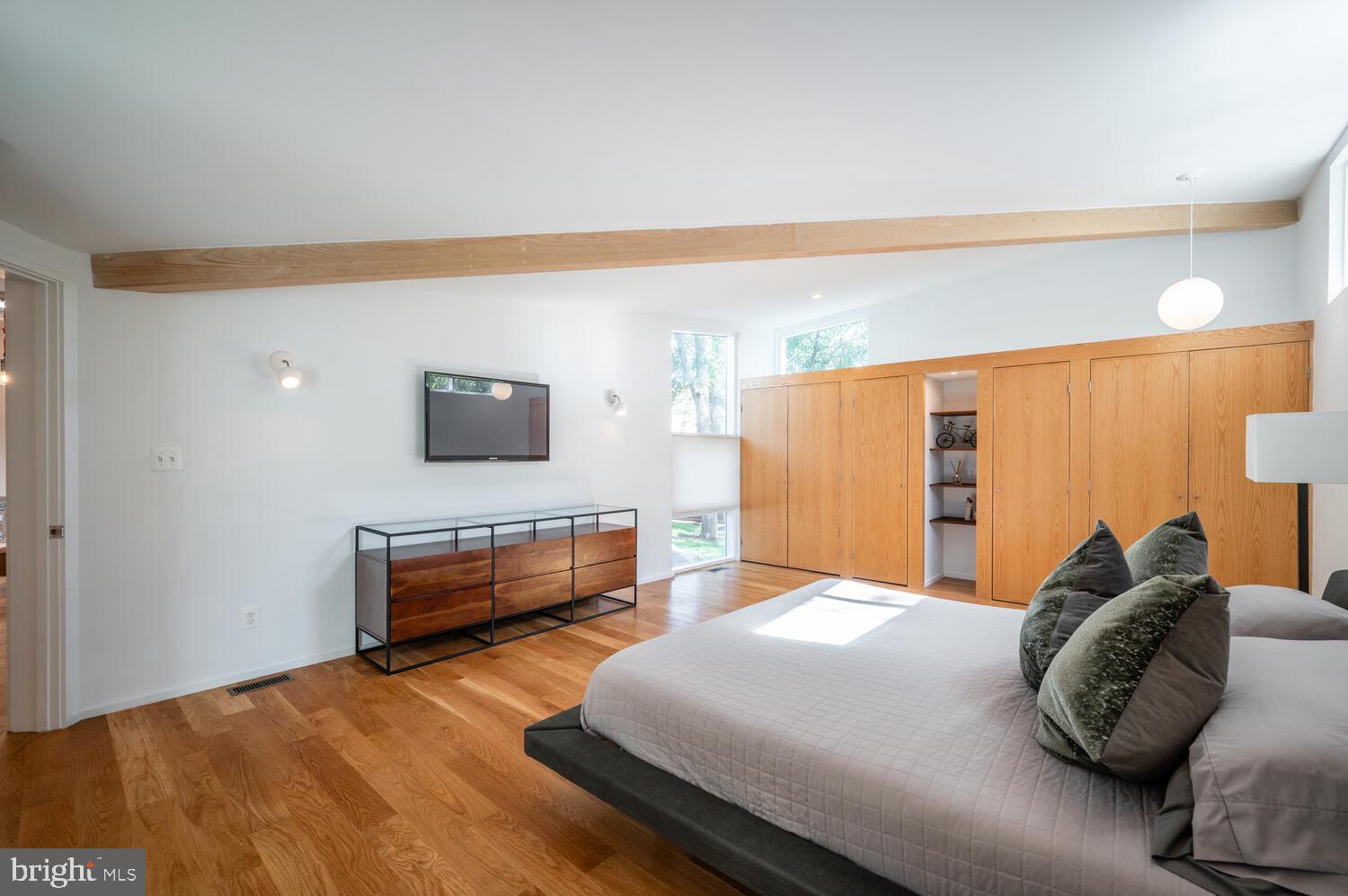 PINE SPRING - Residential