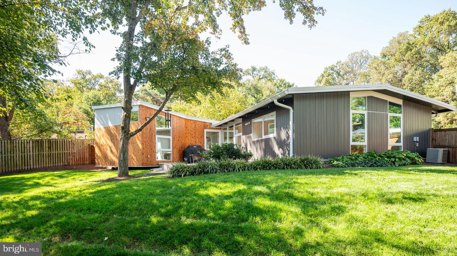 PINE SPRING - Residential