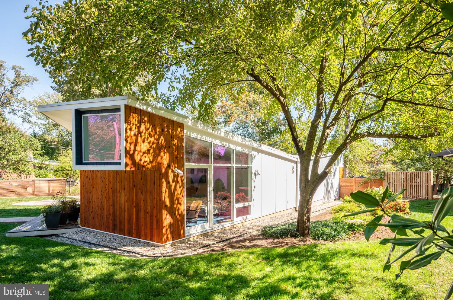 PINE SPRING - Residential