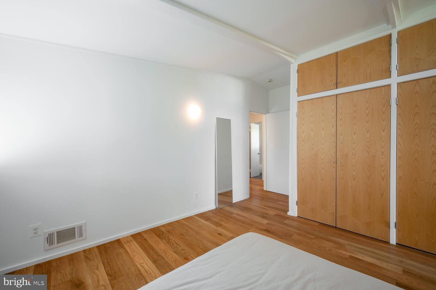 PINE SPRING - Residential