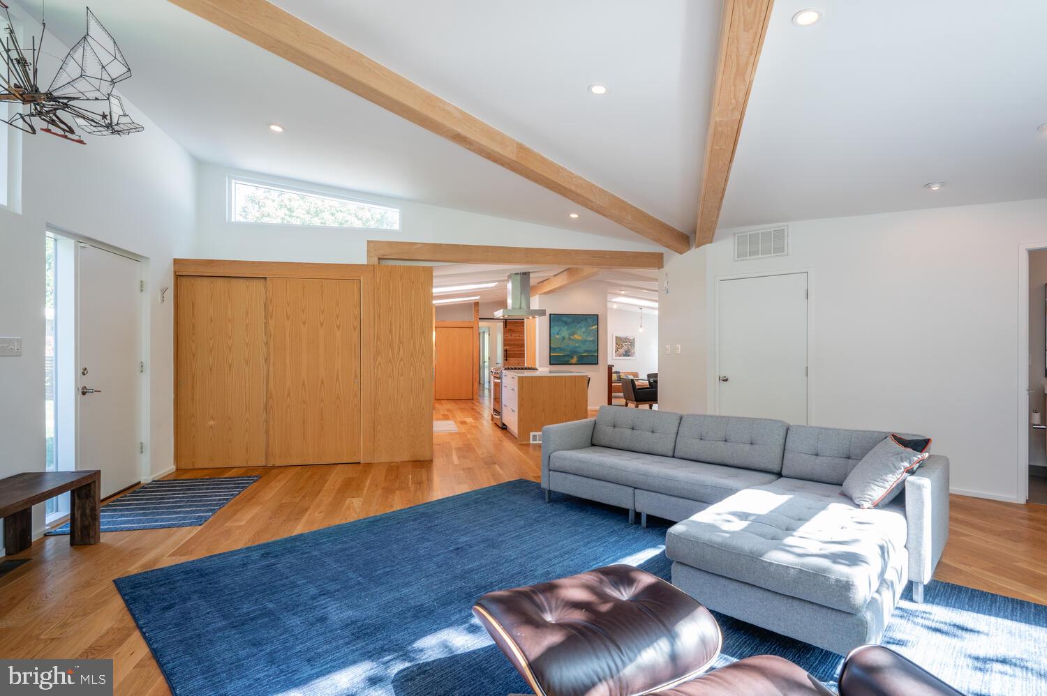 PINE SPRING - Residential