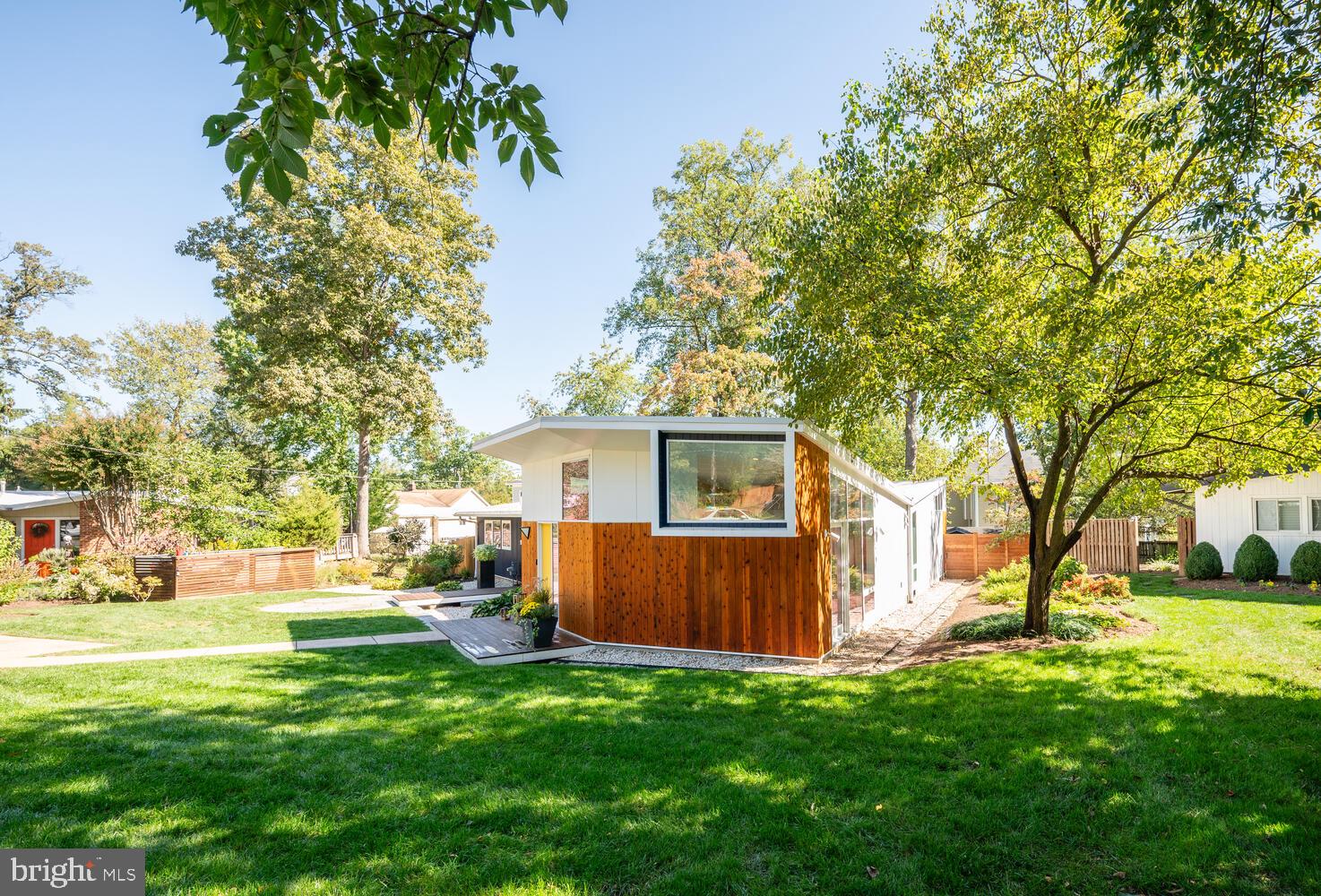 PINE SPRING - Residential