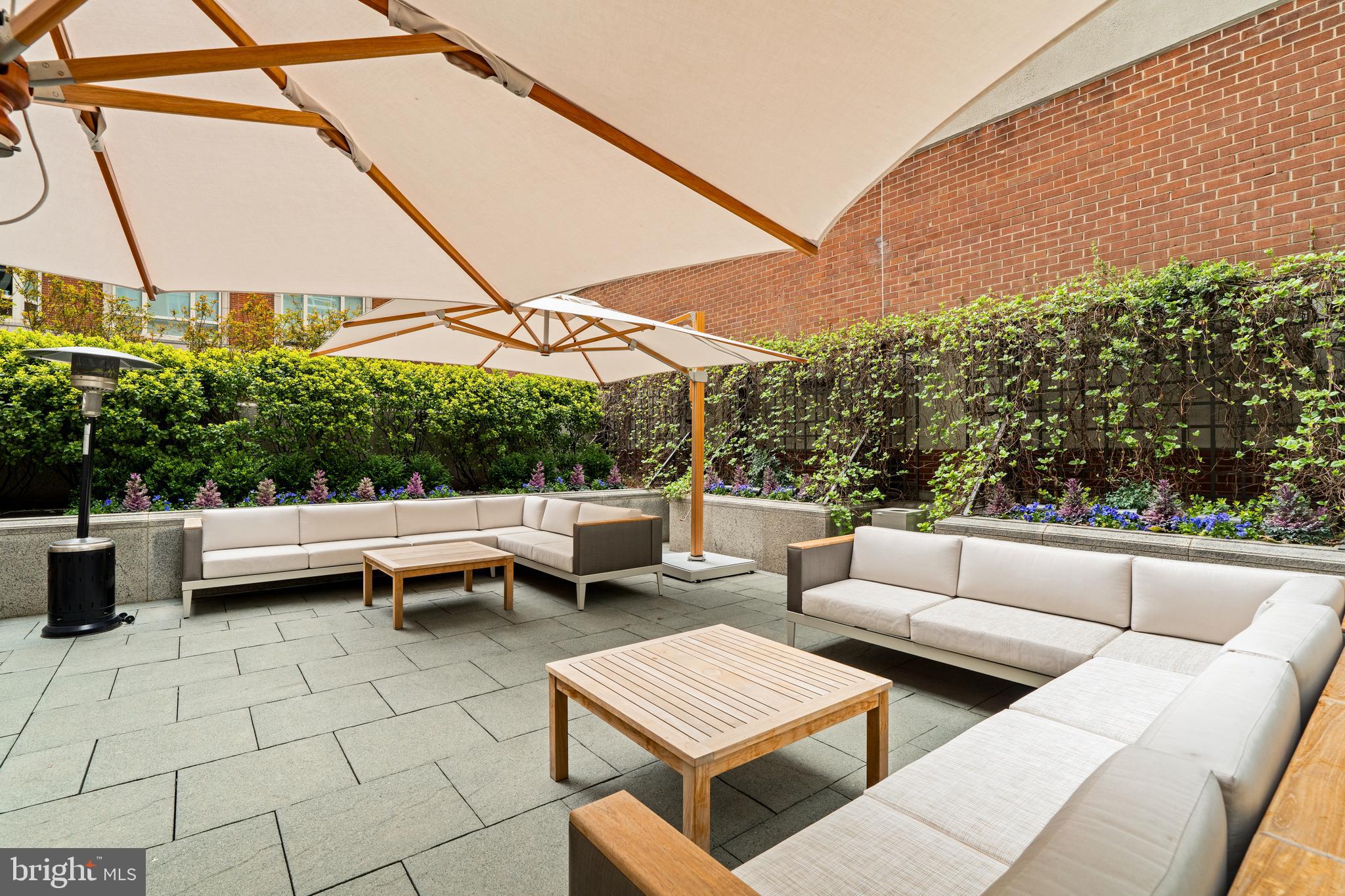 RITTENHOUSE SQUARE - Residential Lease