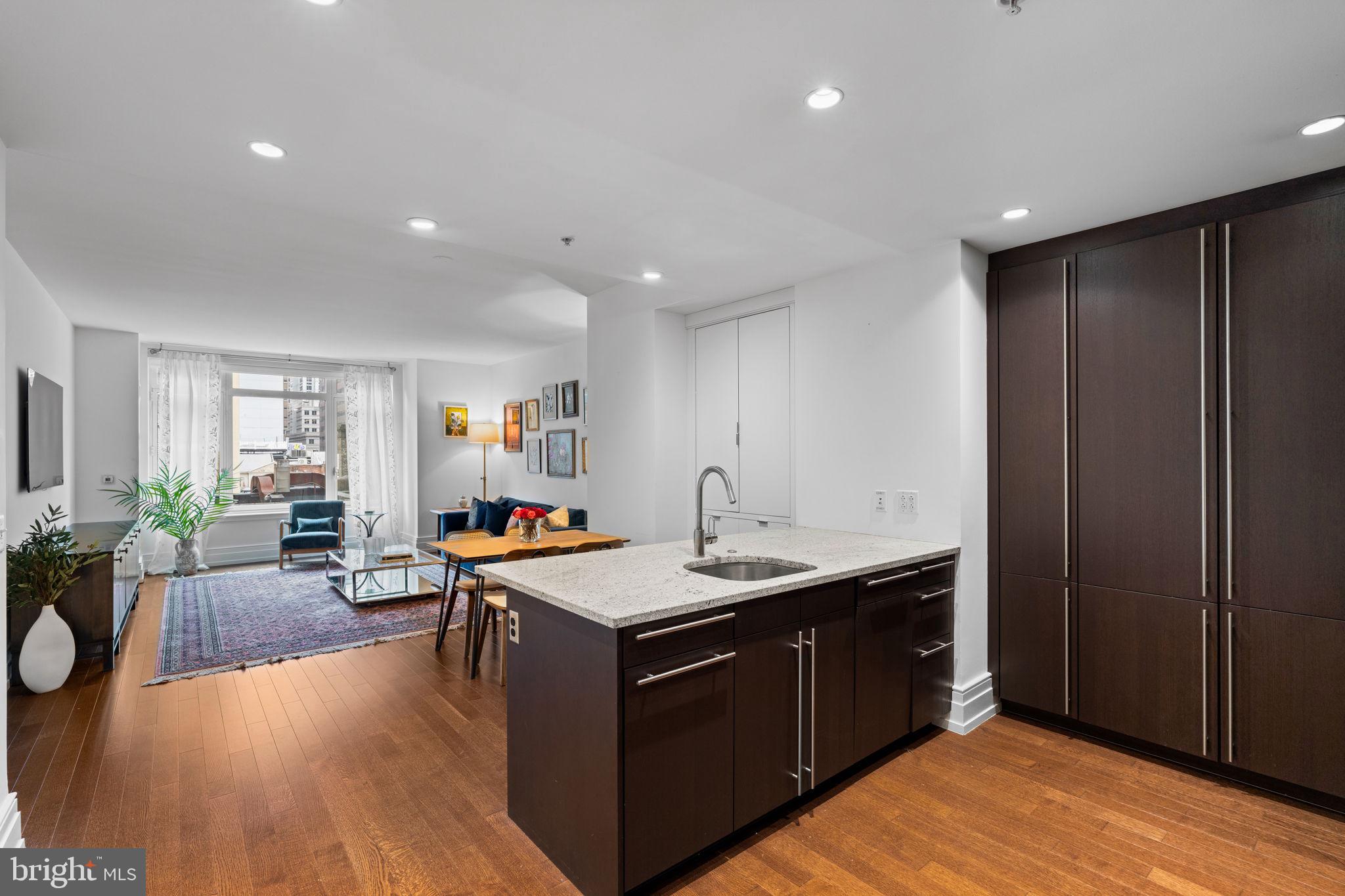 RITTENHOUSE SQUARE - Residential Lease