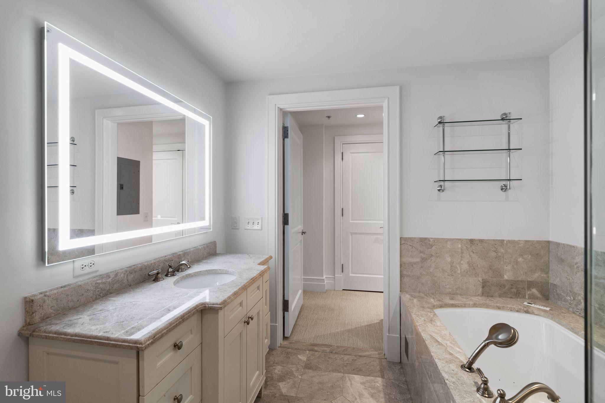 RITTENHOUSE SQUARE - Residential Lease