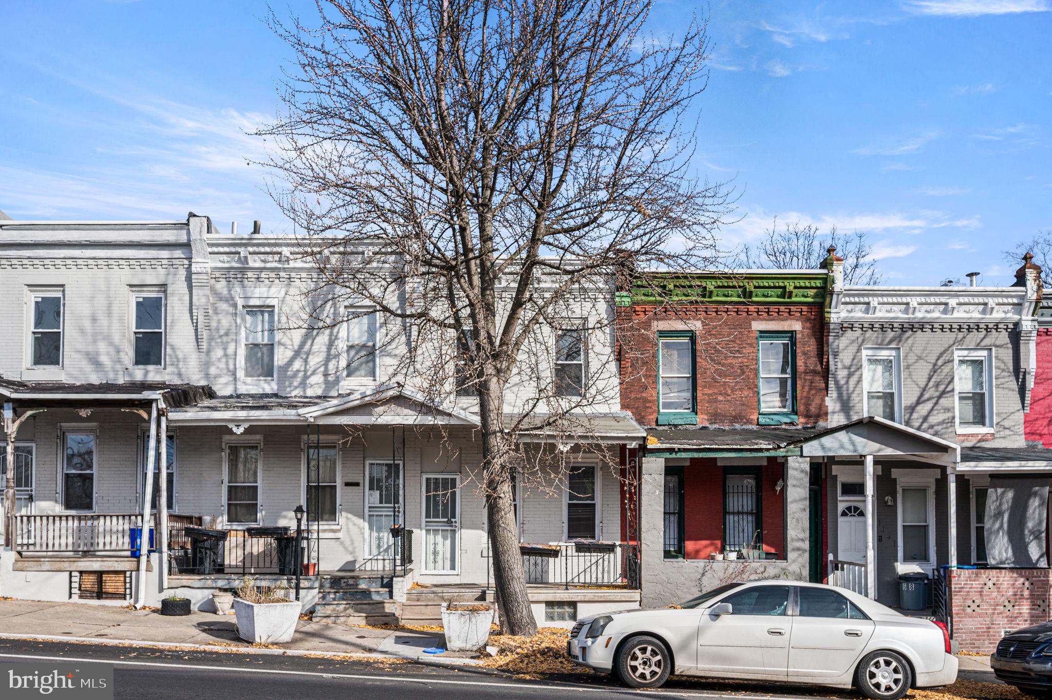 SQUIRREL HILL - Residential