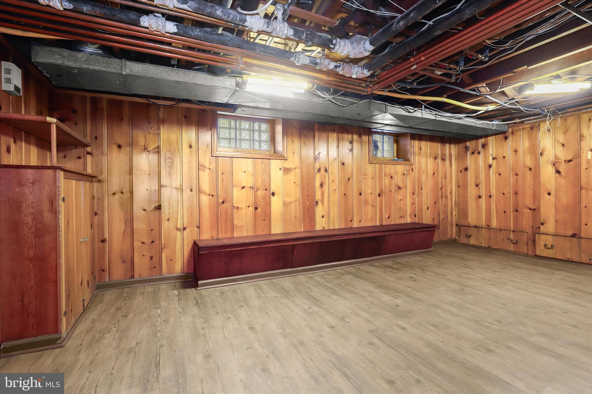 MOUNT WASHINGTON - Residential