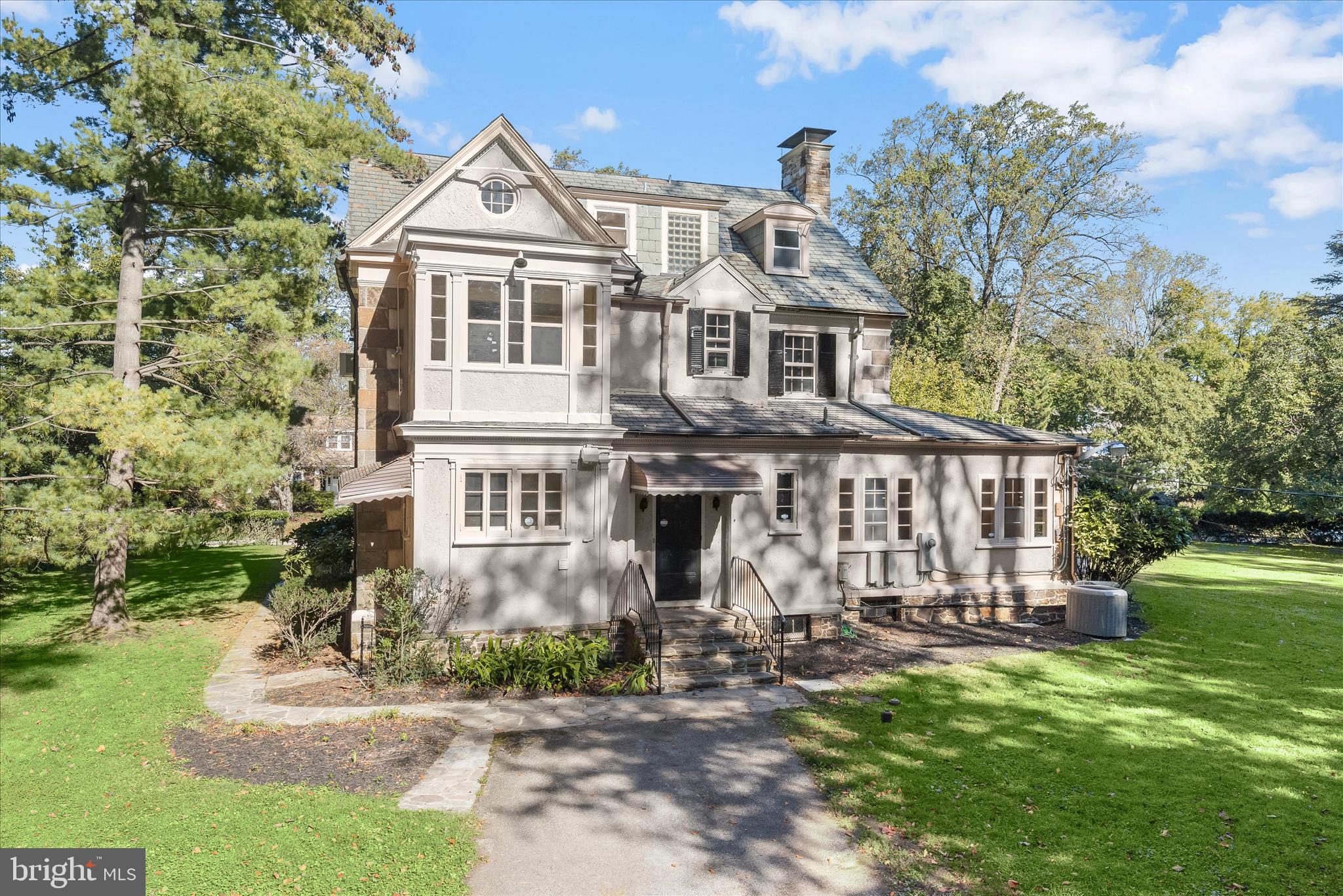 MOUNT WASHINGTON - Residential