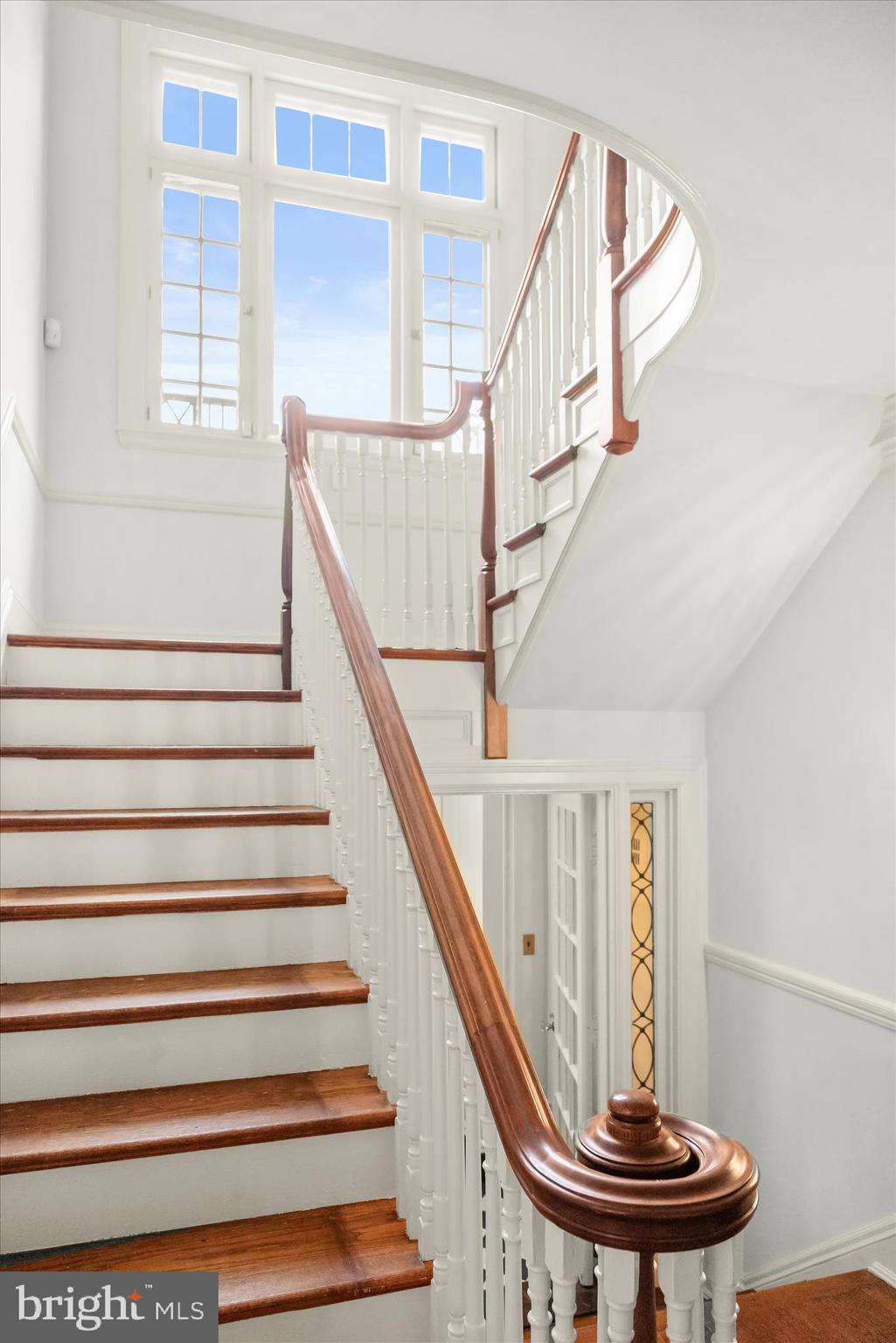 MOUNT WASHINGTON - Residential