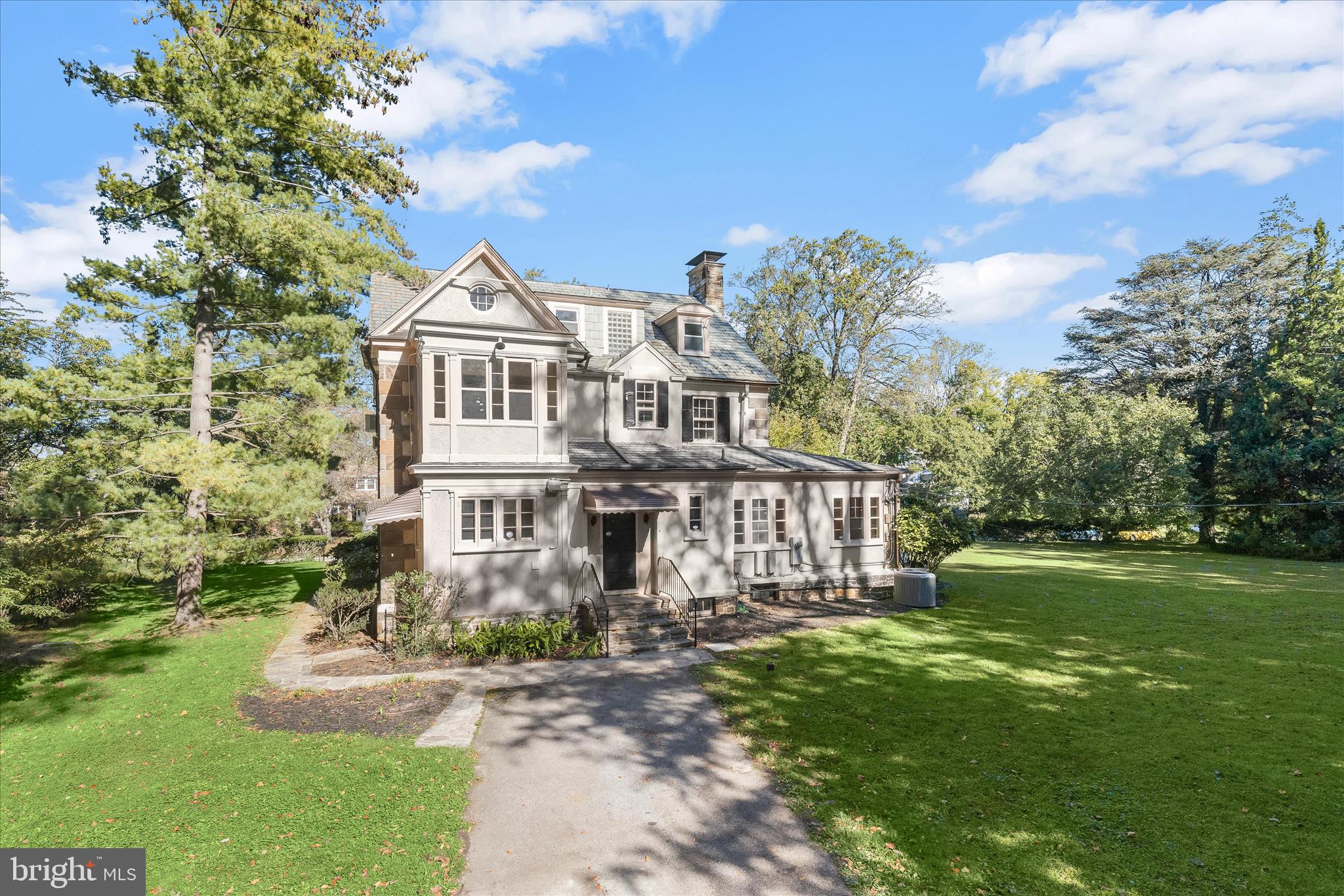 MOUNT WASHINGTON - Residential