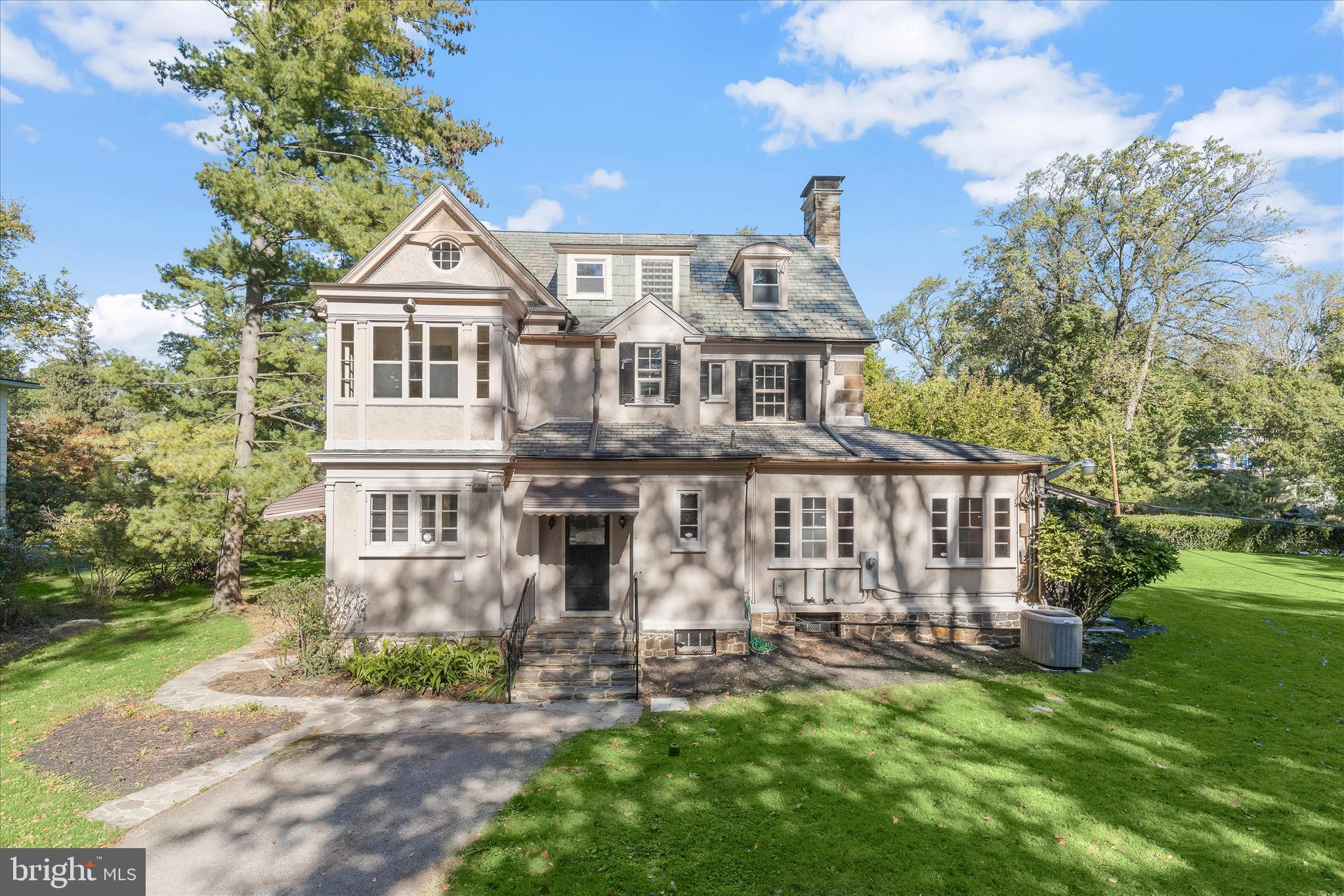 MOUNT WASHINGTON - Residential