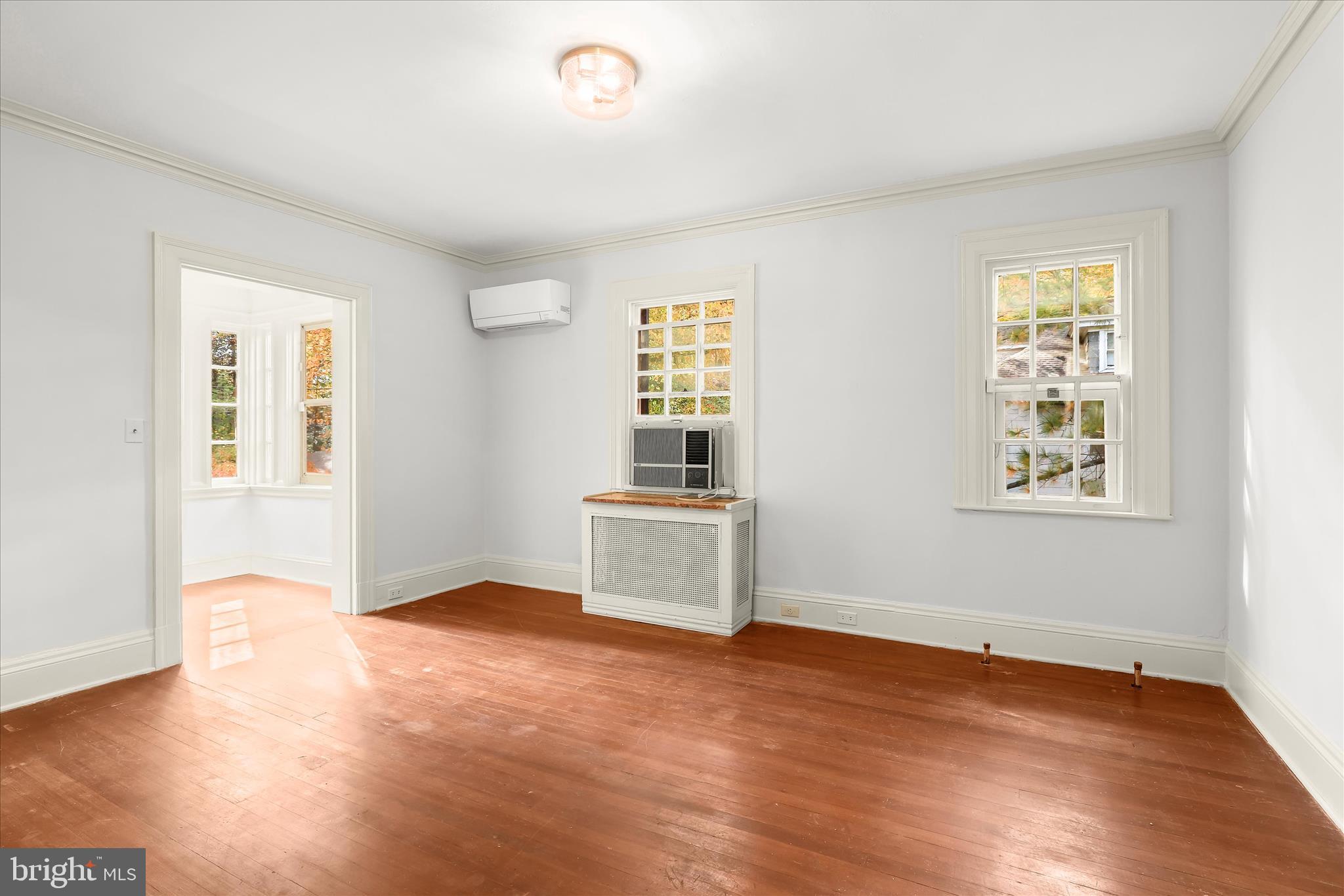 MOUNT WASHINGTON - Residential