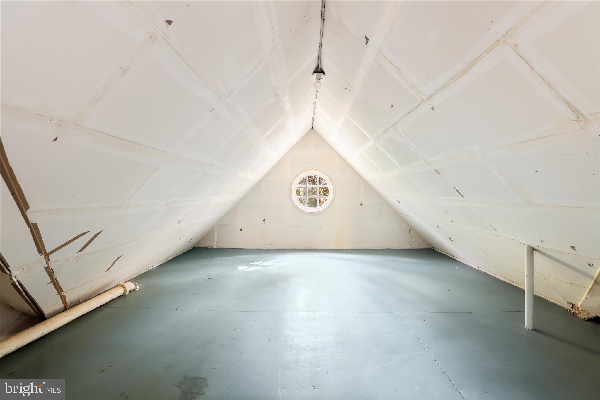 MOUNT WASHINGTON - Residential