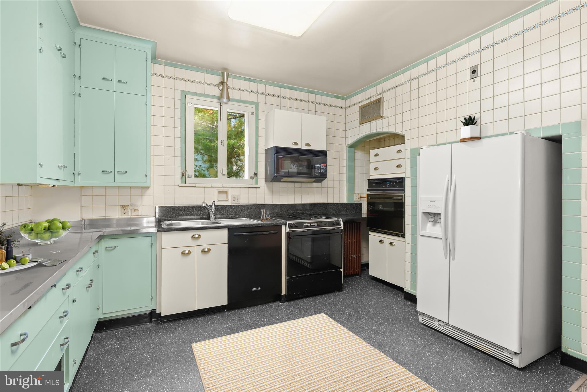 MOUNT WASHINGTON - Residential