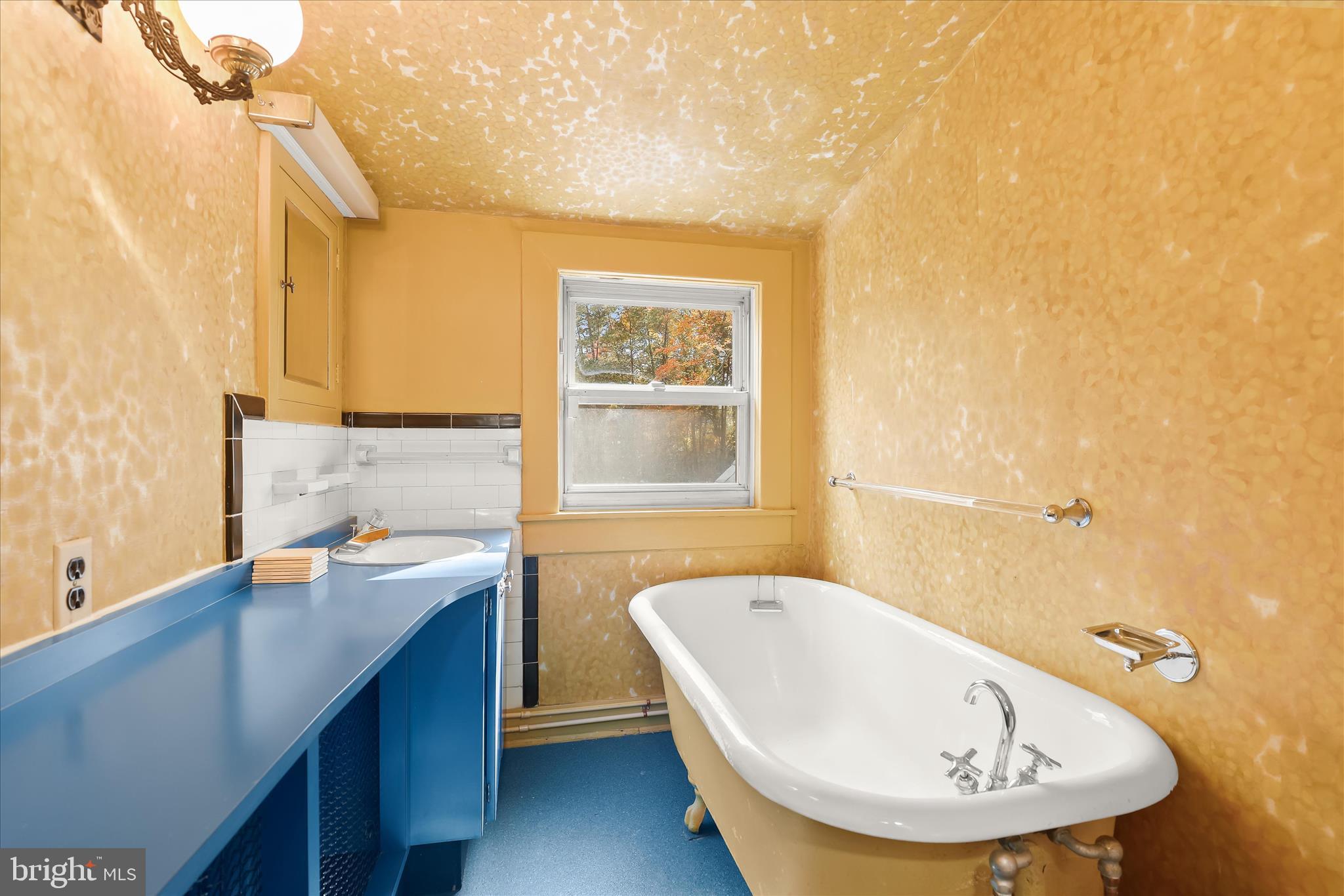 MOUNT WASHINGTON - Residential