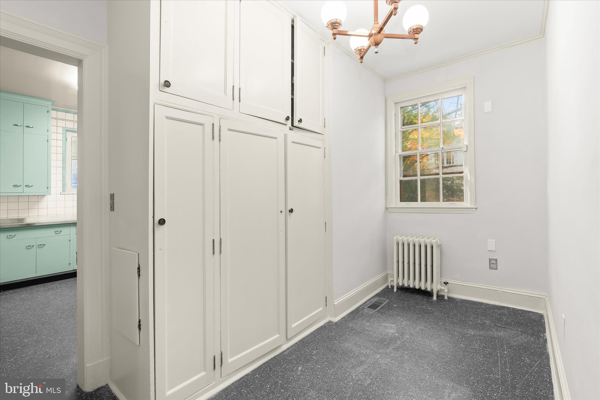 MOUNT WASHINGTON - Residential