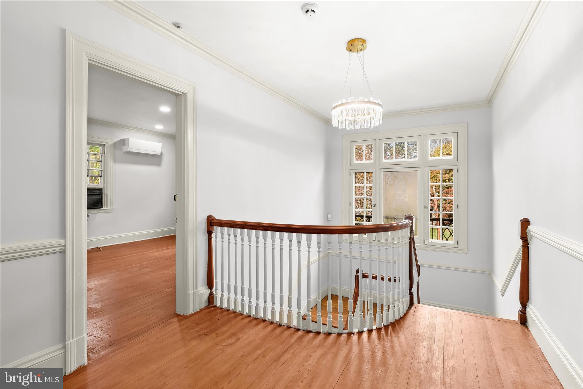 MOUNT WASHINGTON - Residential