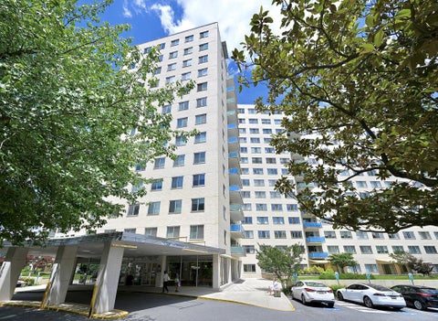 Condo For Sale - 10201 Grosvenor Place #1220<br/> ROCKVILLE, MD 20852
