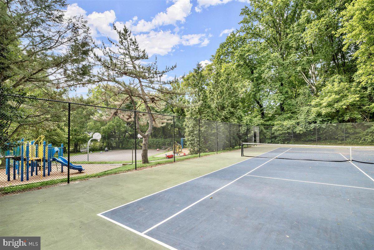 GLEN MAR PARK - Residential