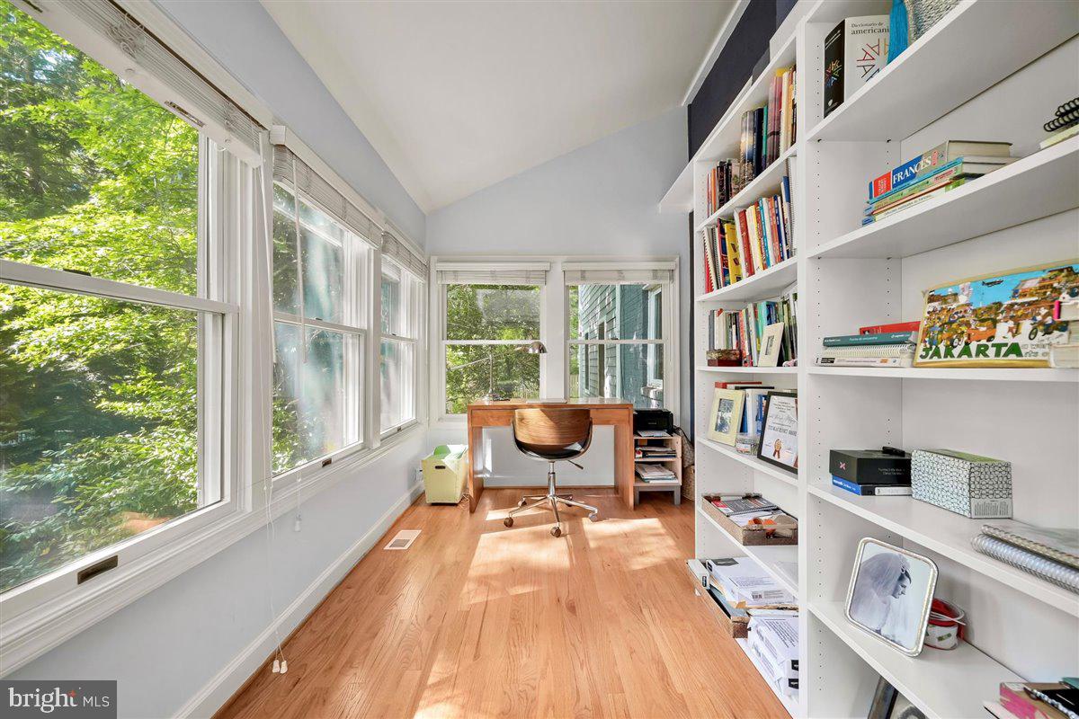 GLEN MAR PARK - Residential