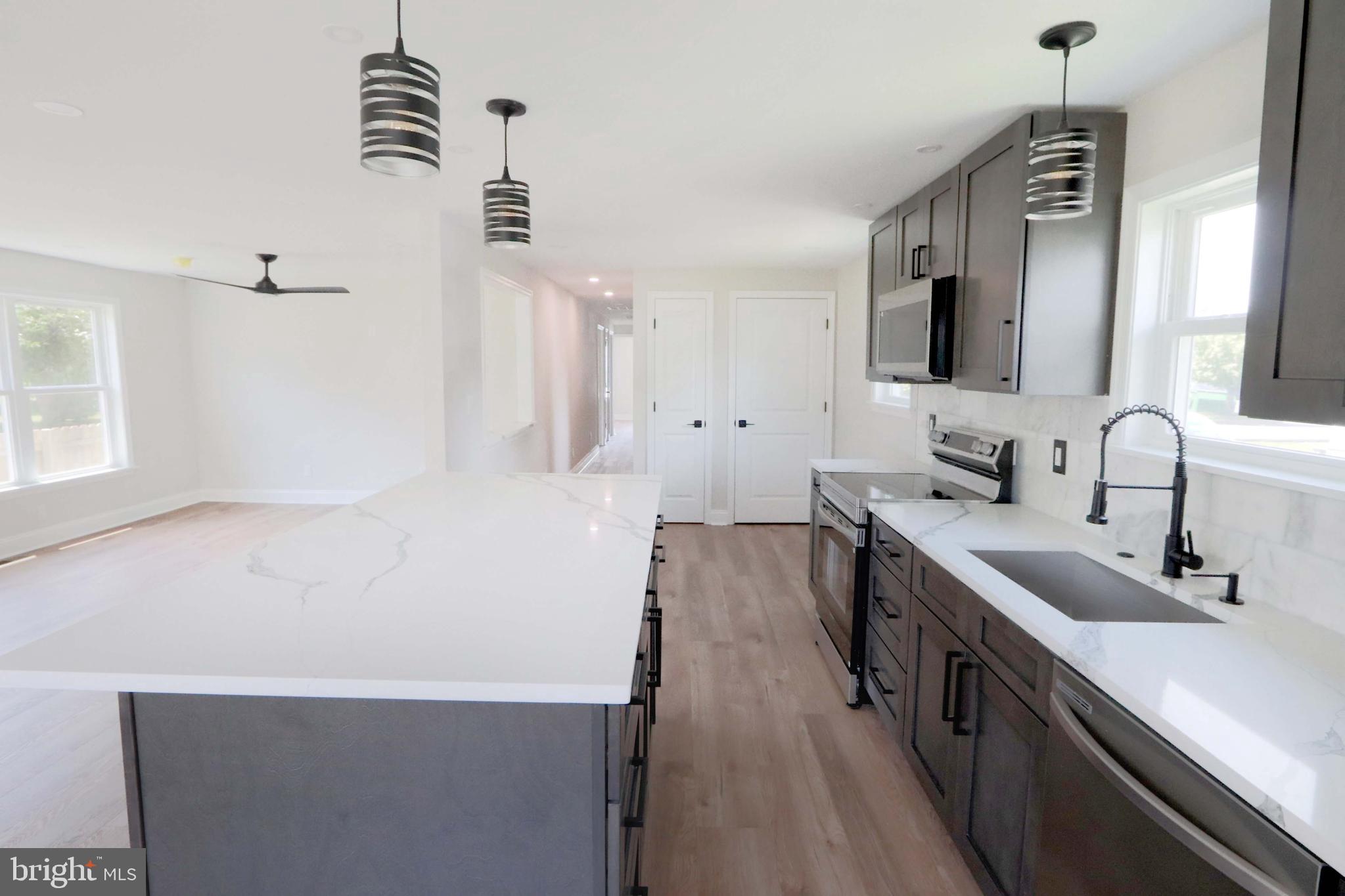 ECHO BEACH - Residential