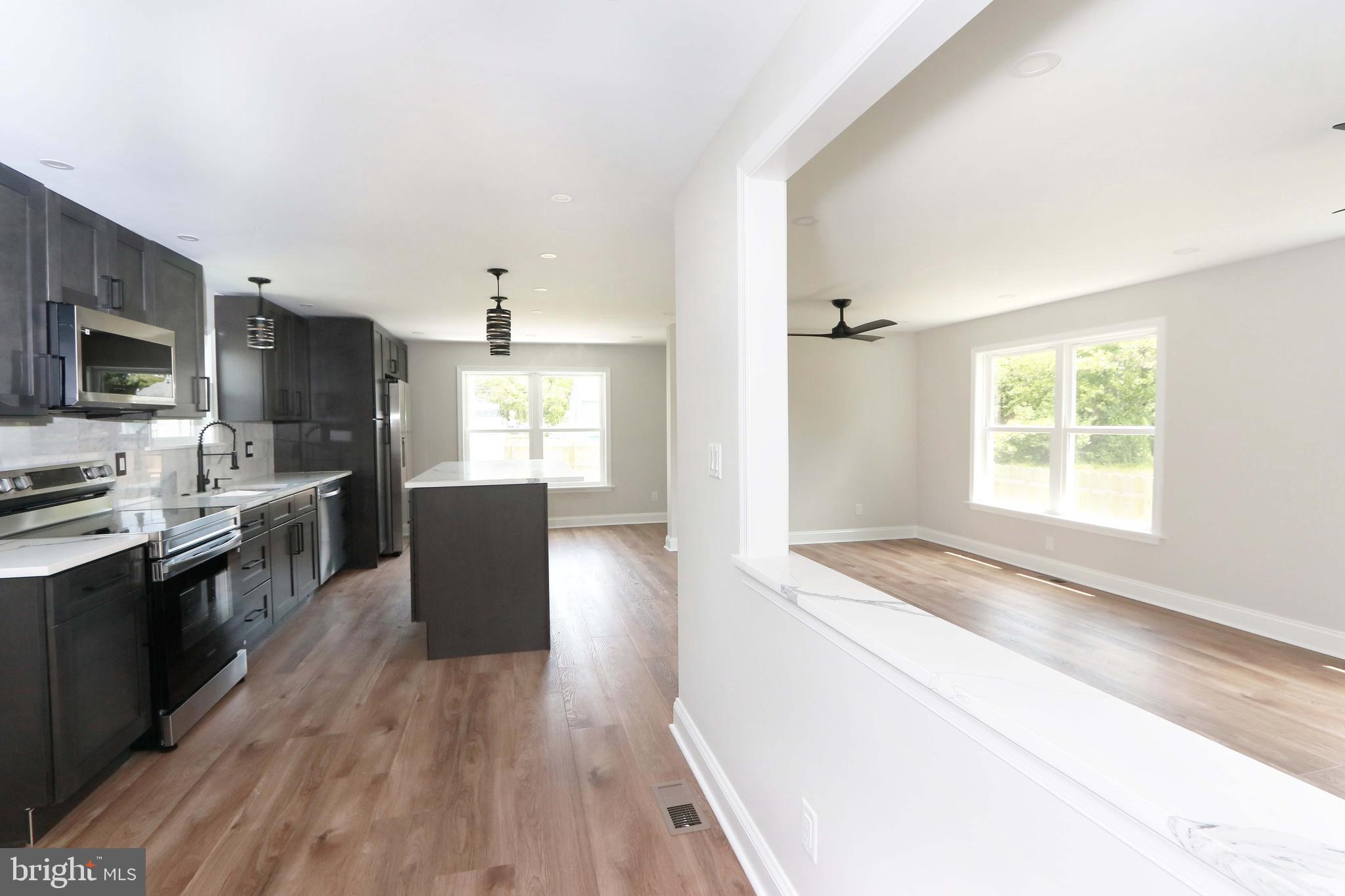 ECHO BEACH - Residential
