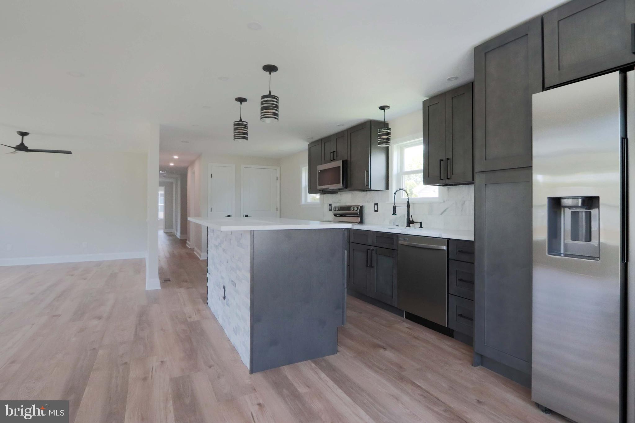 ECHO BEACH - Residential