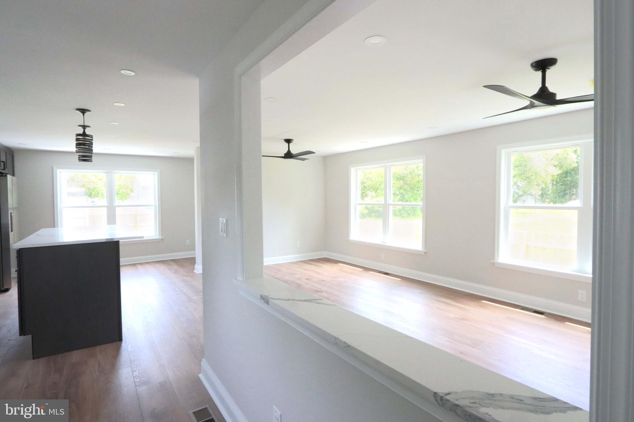 ECHO BEACH - Residential
