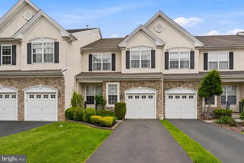 43 Brecknock Court, Newtown, PA MLS: PABU2120902